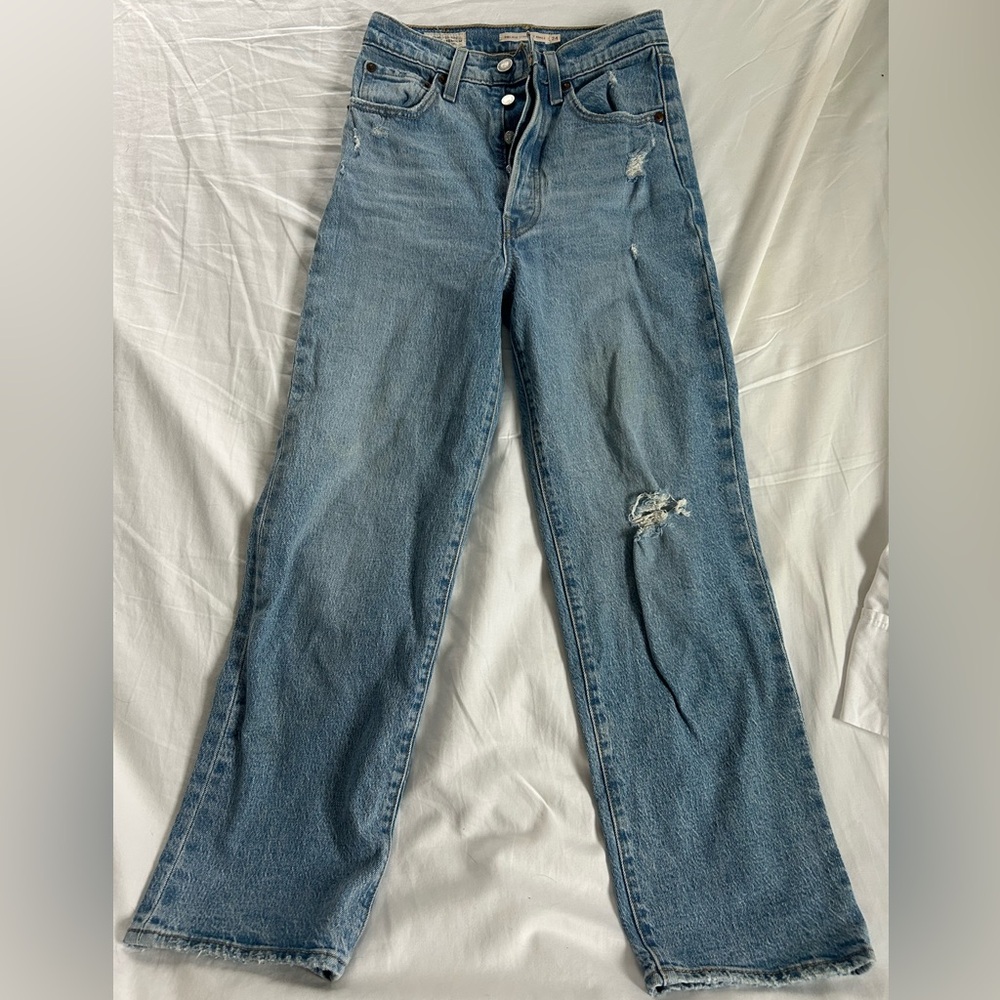 Levi's Premium Ribcage Straight Ankle Jeans
